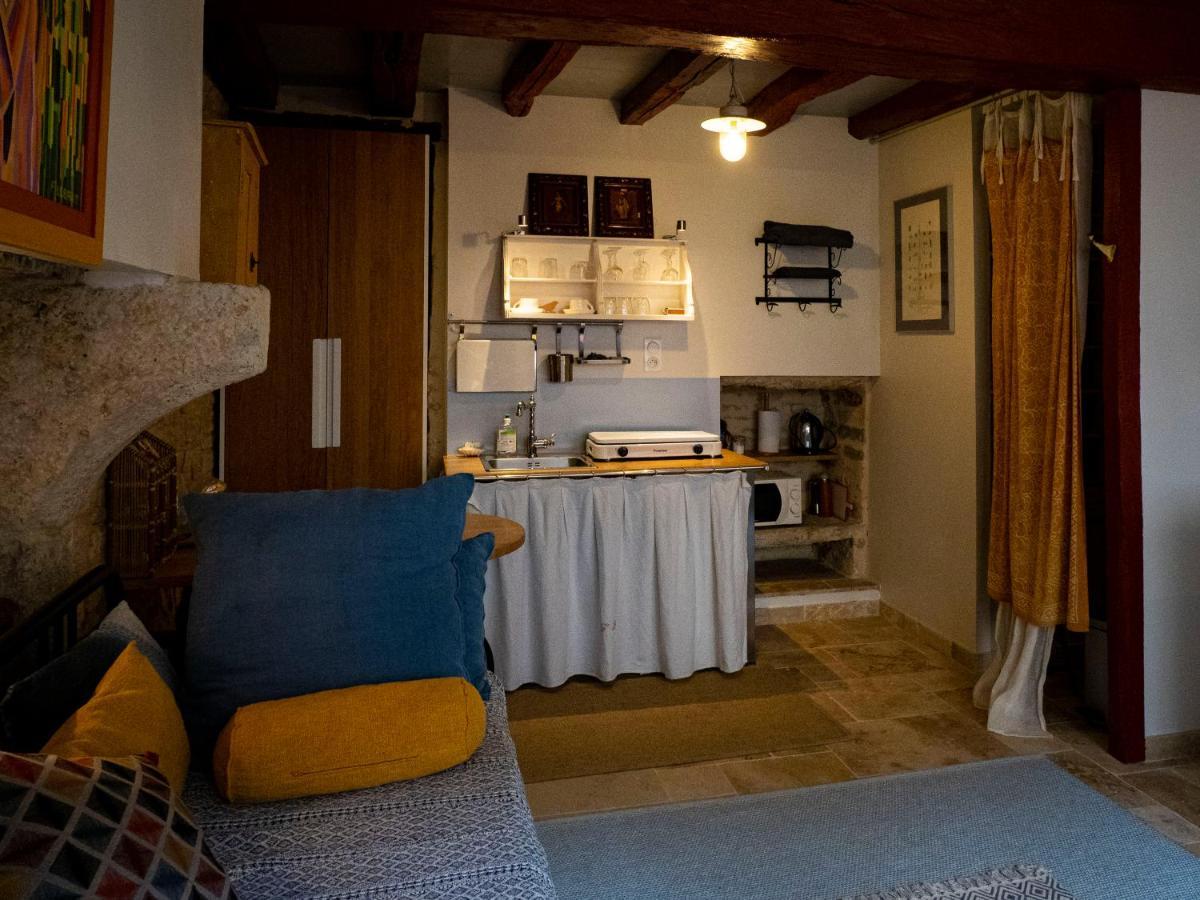 Voyage… Villa Noyers-sur-Serein Esterno foto