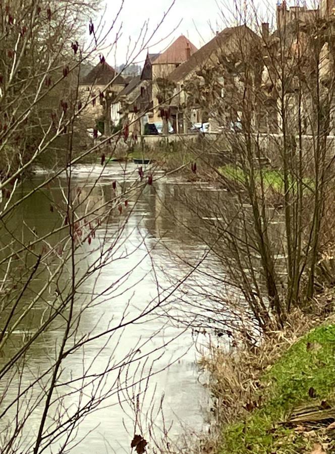 Voyage… Villa Noyers-sur-Serein Esterno foto